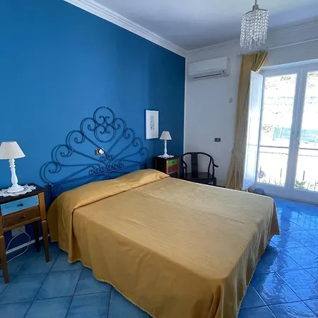 Lunaponzese-ponza Centro