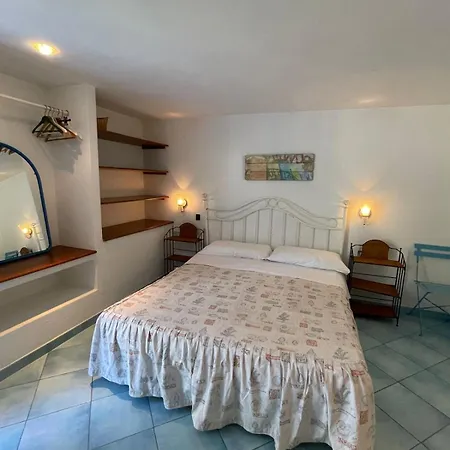 Lunaponzese Bed & Breakfast Ponza