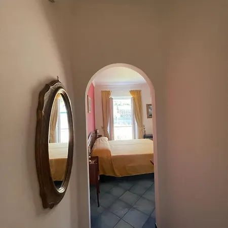 Bed & Breakfast Lunaponzese *